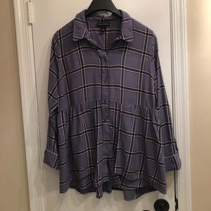 Pea in the Pod Button down Maternity Plaid Top
